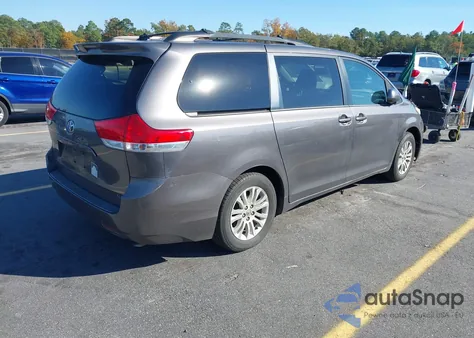 2013 Toyota Sienna Xle V6 8 Passenger from USA, damaged, VIN 5TDYK3DC3DS289347